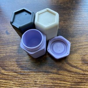 Cadence travel capsules